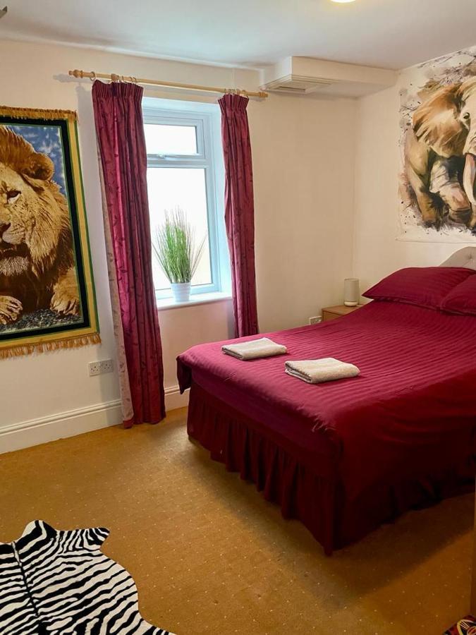 The Blue Moon Bed & Breakfast Blackpool Eksteriør bilde