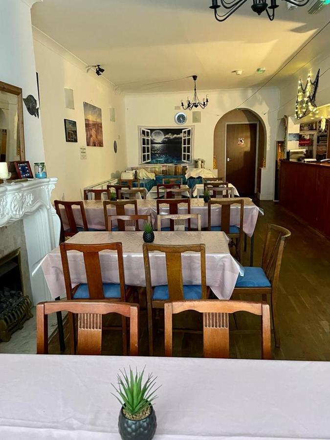 The Blue Moon Bed & Breakfast Blackpool Eksteriør bilde