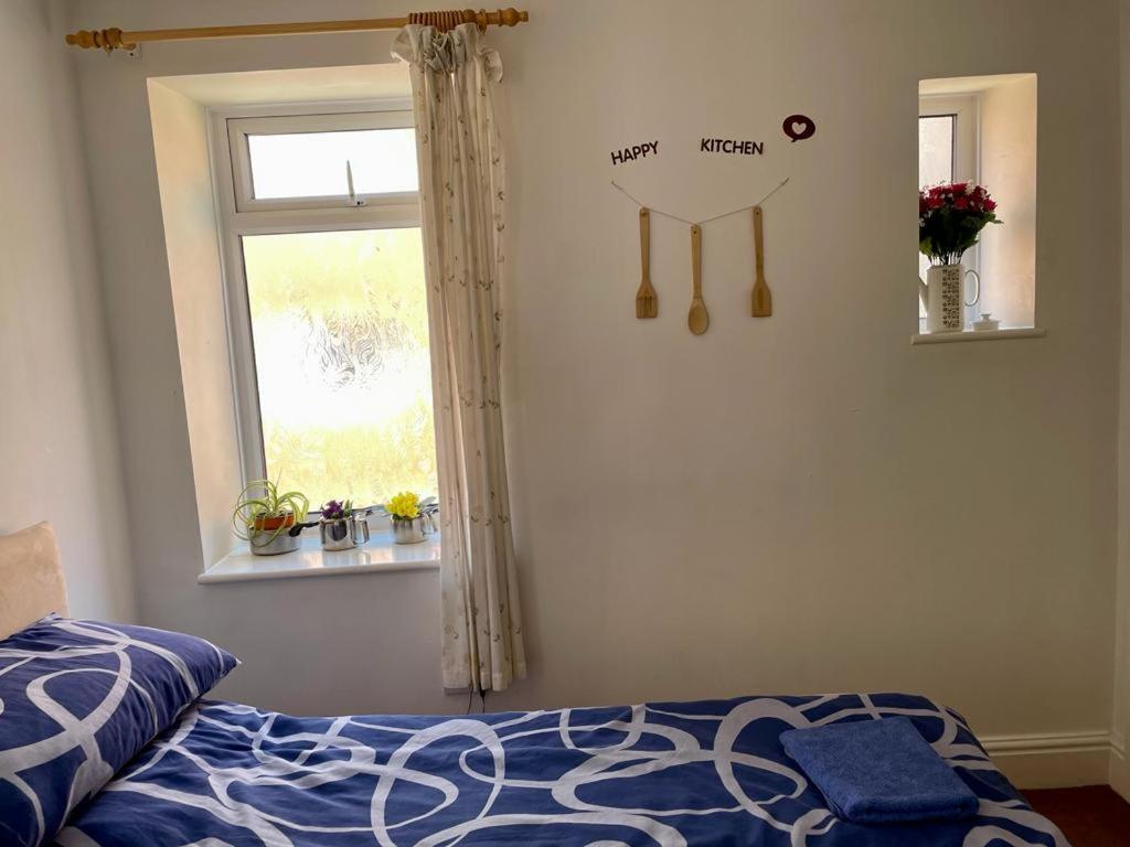 The Blue Moon Bed & Breakfast Blackpool Eksteriør bilde
